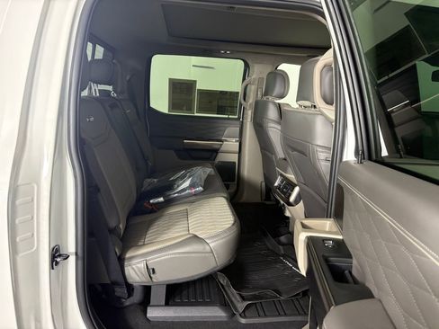 Certified 2026 Ford F350 Platinum w/ Platinum Plus Package image 35