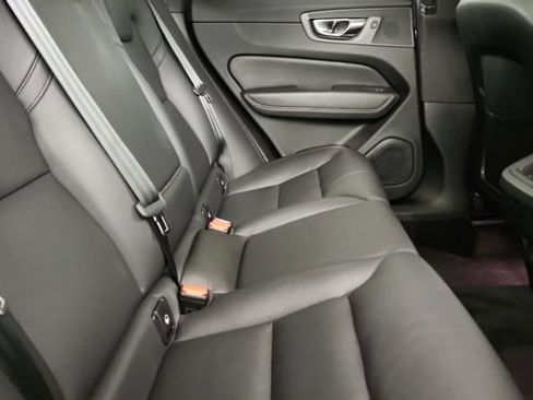 Certified 2023 Volvo XC60 B5 Plus w/ Protection Package Premier FWD image 30