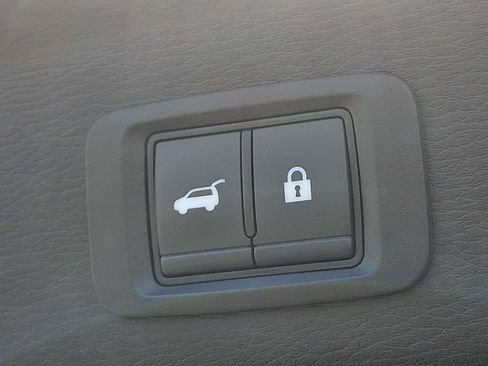 Used 2023 Mitsubishi Outlander SEL AWD/4WD image 28