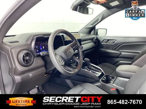 Used 2024 Chevrolet Colorado Trail Boss AWD/4WD image 11