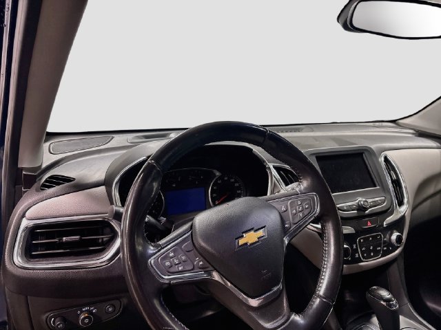 Used 2021 Chevrolet Equinox LT w/ Driver Convenience Package AWD/4WD image 11