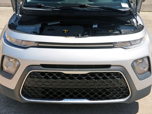 Used 2021 Kia Soul LX image 7