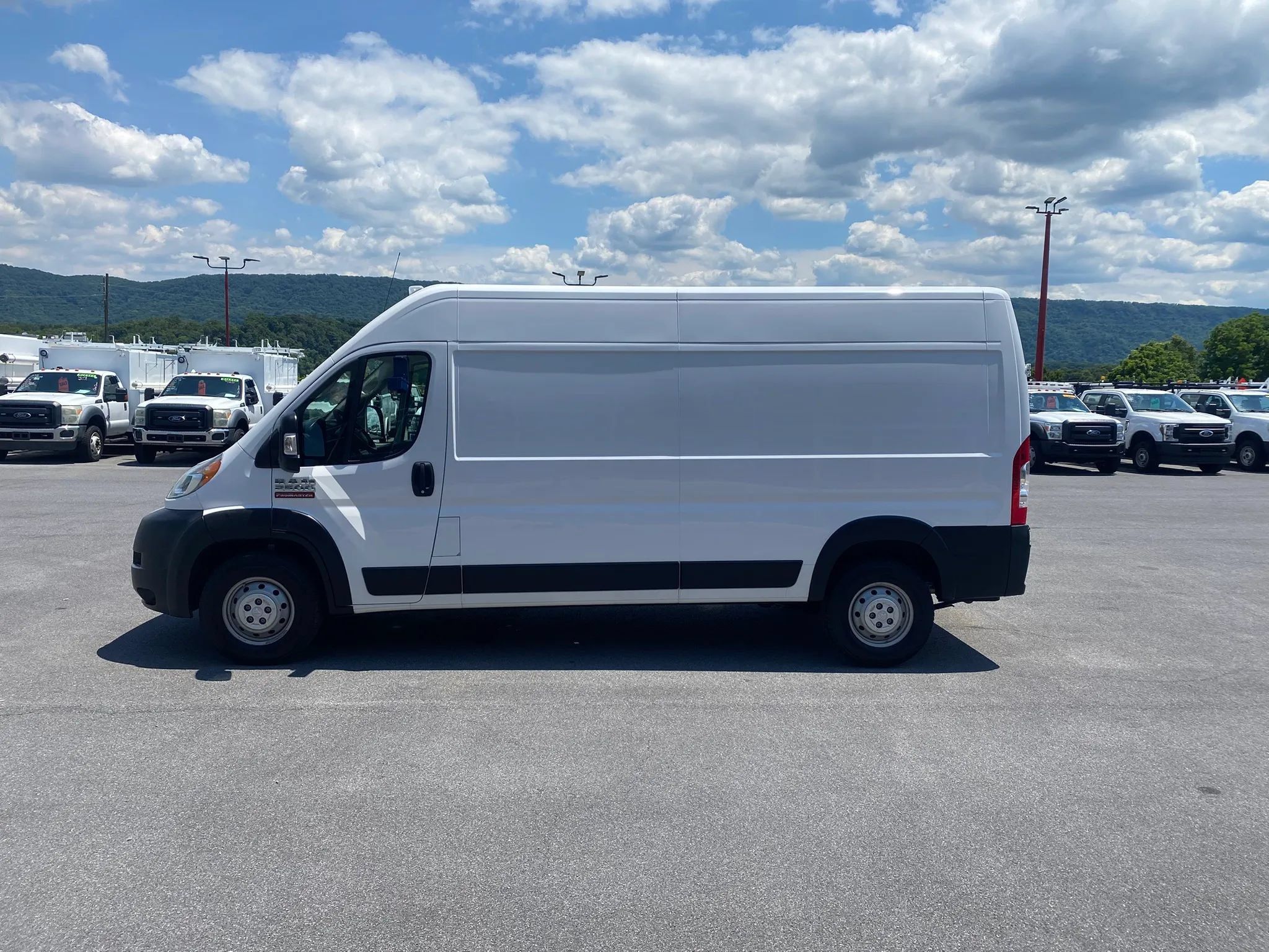 Used 2019 RAM ProMaster 2500 FWD image 5