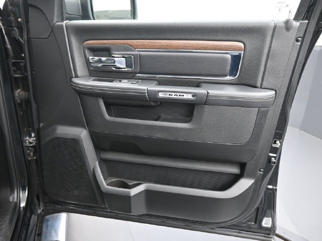 Used 2017 RAM 1500 Laramie w/ Convenience Group AWD/4WD image 20