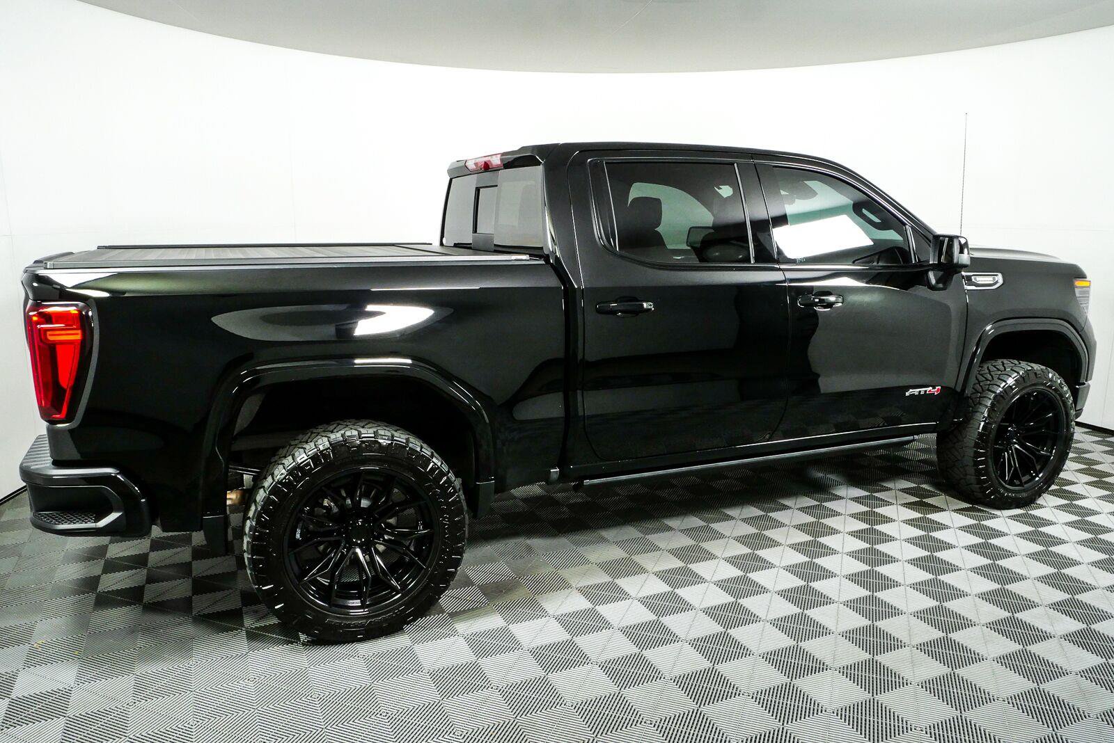 Certified 2026 GMC Sierra 1500 AT4 w/ Technology Package AWD/4WD image 2