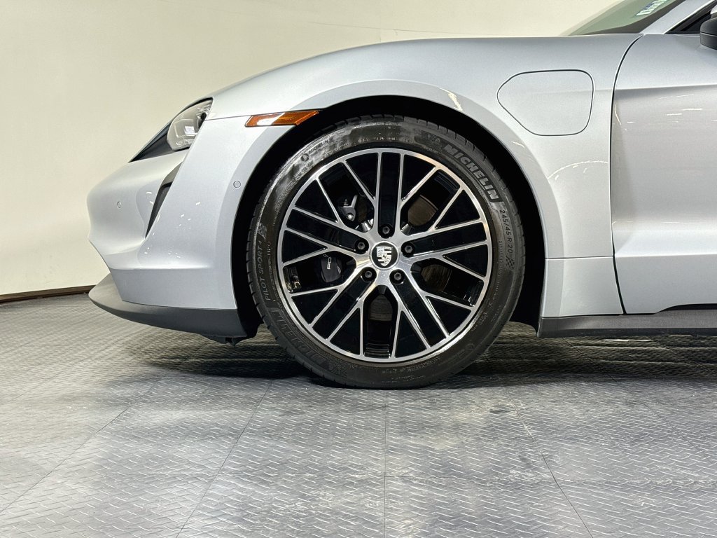 Certified 2022 Porsche Taycan RWD image 27
