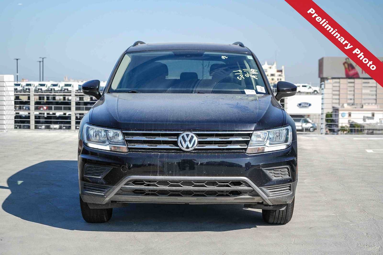 Used 2020 Volkswagen Tiguan SE AWD/4WD image 2