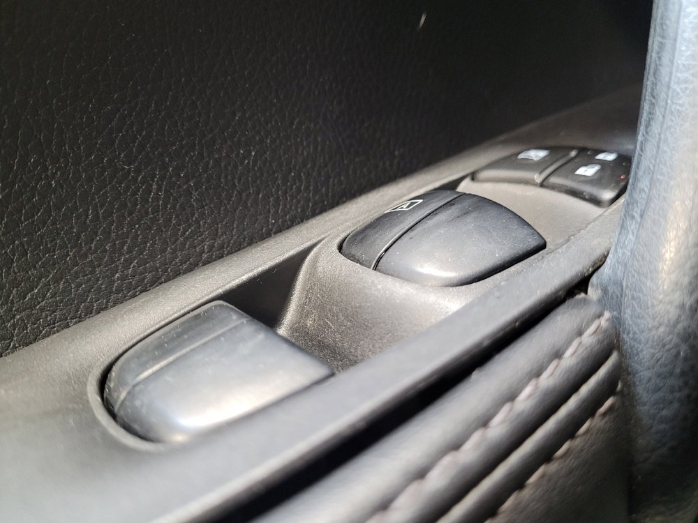 Used 2021 Nissan Rogue Sport S FWD image 27