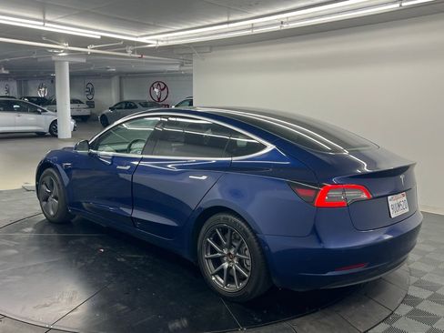 Used 2018 Tesla Model 3 Long Range image 3