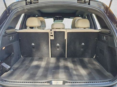 Used 2024 Mercedes-Benz GLC 300 image 6