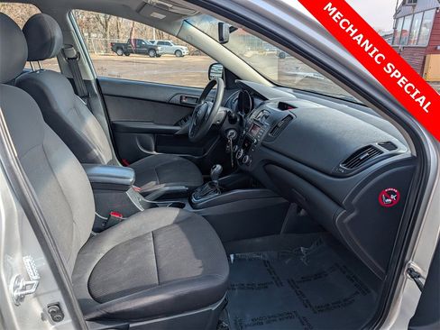 Used 2012 Kia Forte EX image 9