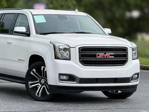 Used 2020 GMC Yukon XL SLT w/ Open Road Package AWD/4WD image 48