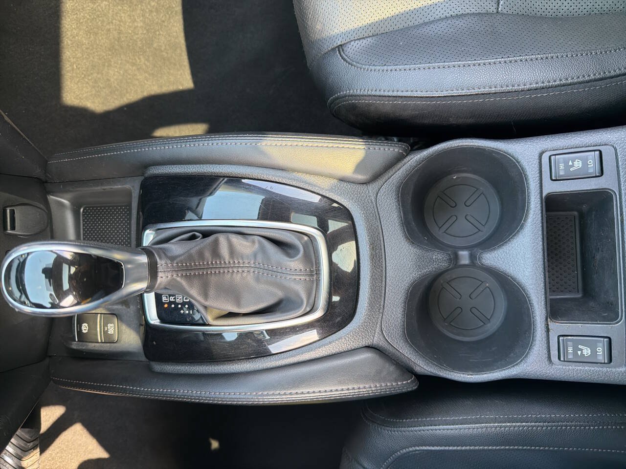 Used 2020 Nissan Rogue SL w/ Premium Package AWD/4WD image 13