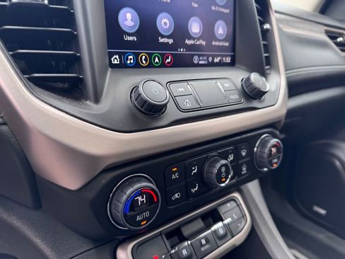 Used 2023 GMC Acadia Denali w/ Denali Ultimate Package image 16