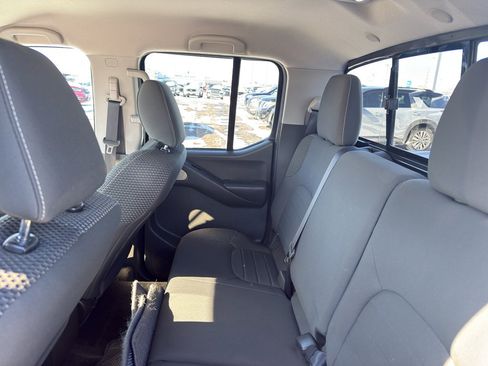 Used 2017 Nissan Frontier PRO-4X image 32