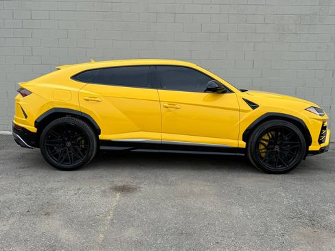 Used 2019 Lamborghini Urus AWD/4WD image 10