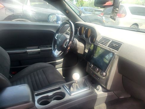 Used 2013 Dodge Challenger R/T RWD image 15