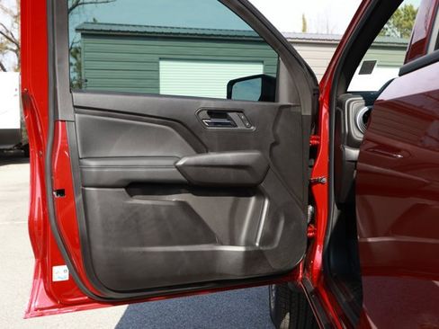 Used 2025 Chevrolet Colorado LT w/ Advanced Trailering Package image 22