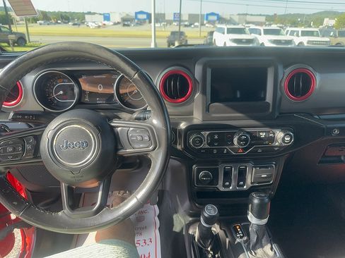 Used 2021 Jeep Wrangler Sport AWD/4WD image 8