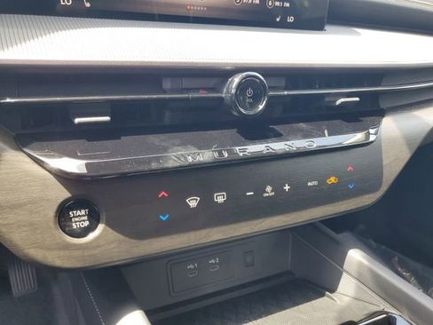 New 2025 Nissan Murano SV image 17