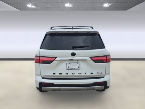 Used 2024 Toyota Sequoia Limited image 9