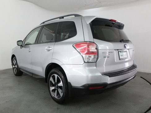 Used 2018 Subaru Forester 2.5i Premium AWD/4WD image 7