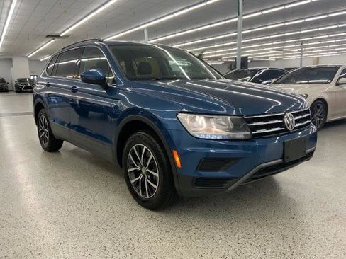 Used 2019 Volkswagen Tiguan SE image 4