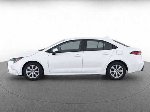 Certified 2025 Toyota Corolla LE FWD image 4