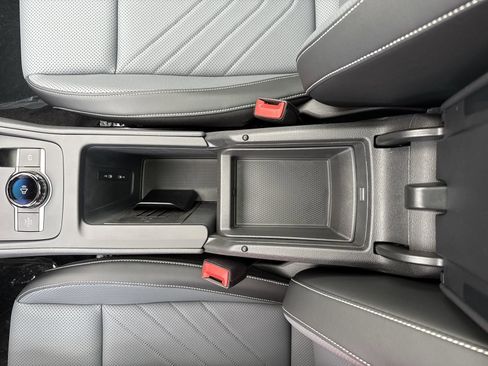 New 2025 Volkswagen Tiguan SE R-Line image 22