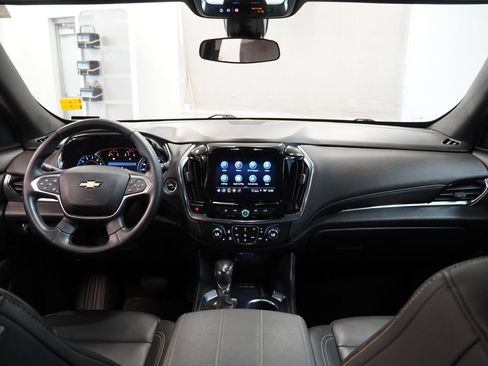 Used 2023 Chevrolet Traverse LT AWD/4WD image 19