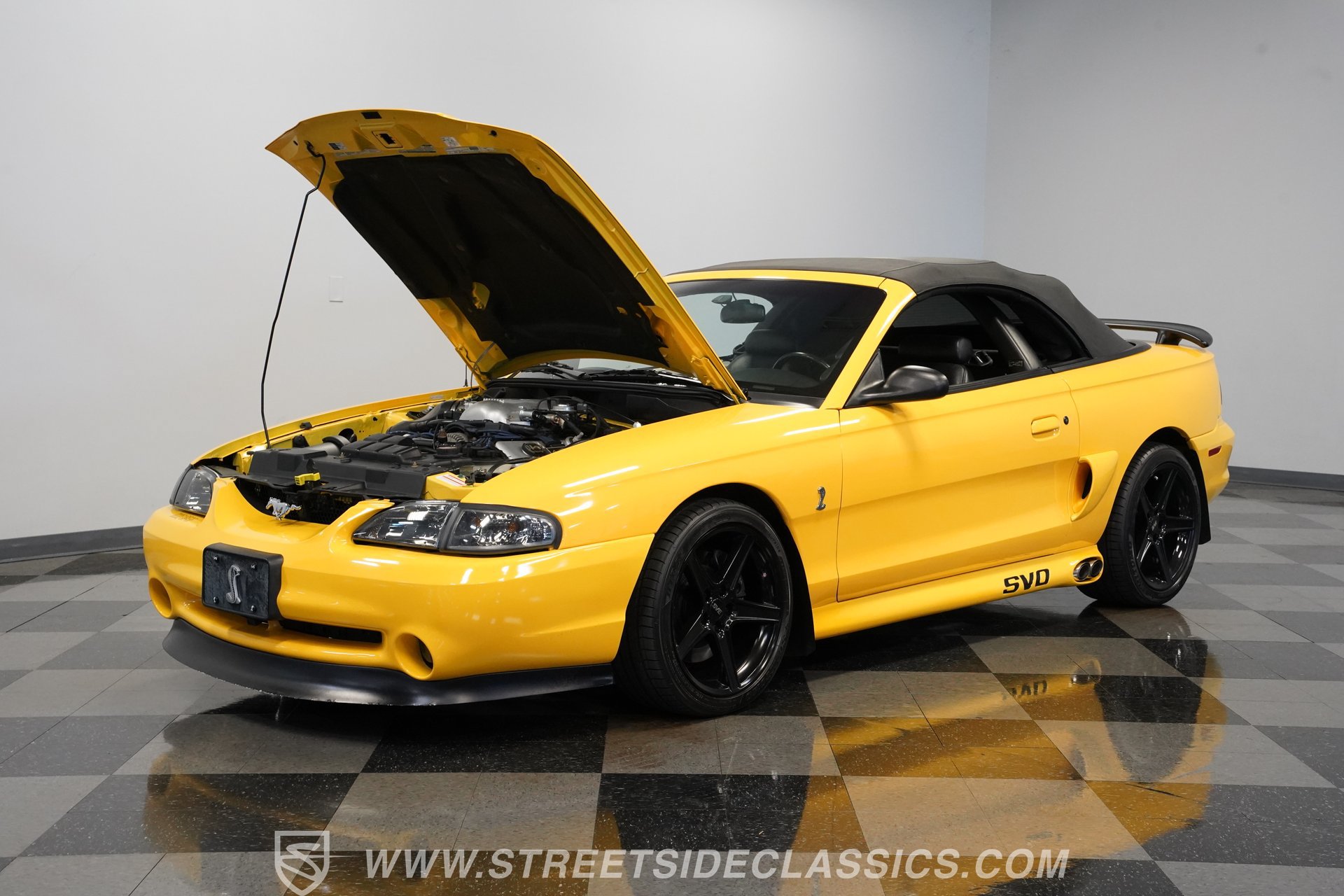 Used 1998 Ford Mustang Cobra RWD image 32
