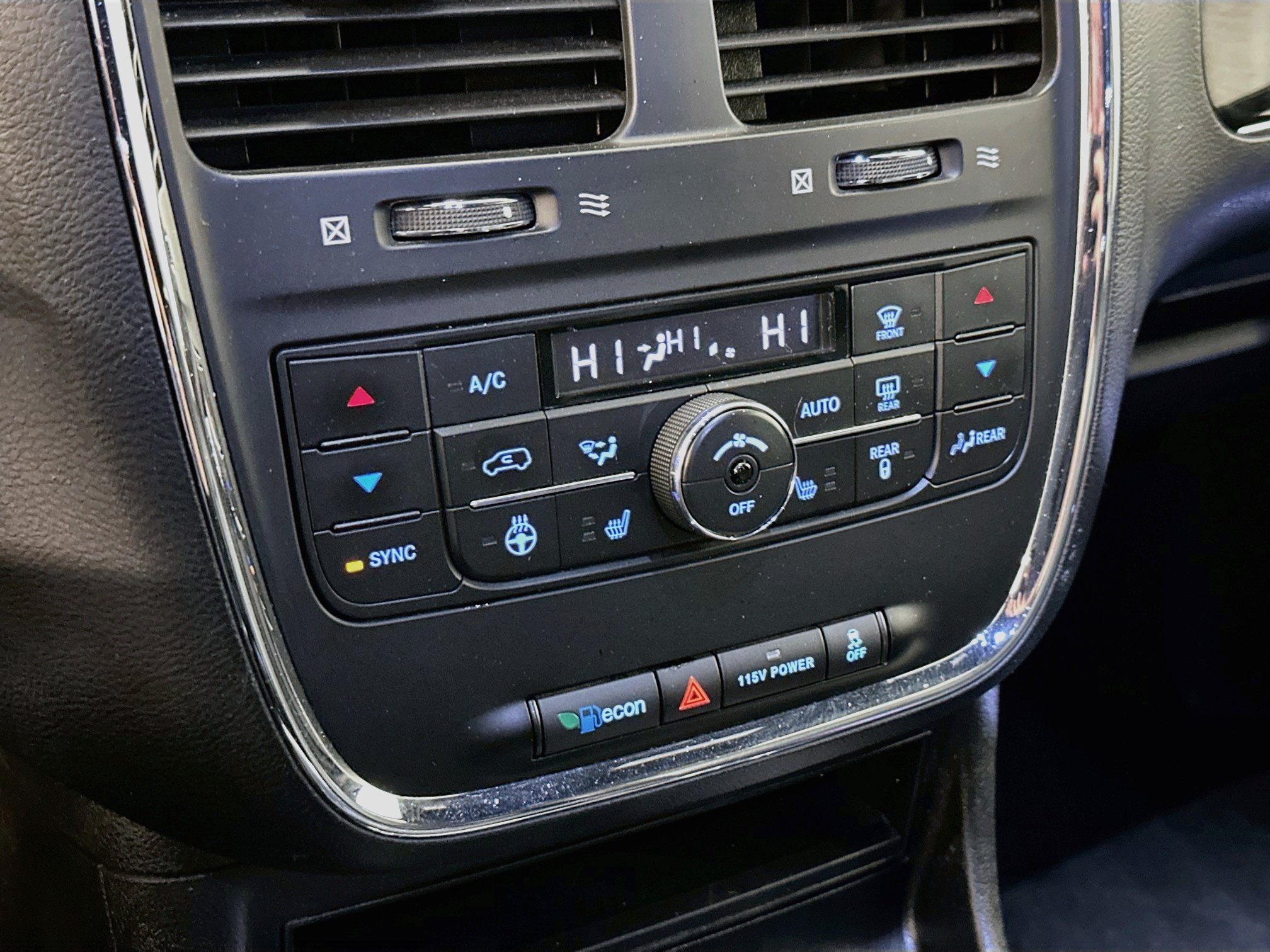 Used 2018 Dodge Grand Caravan GT FWD image 24