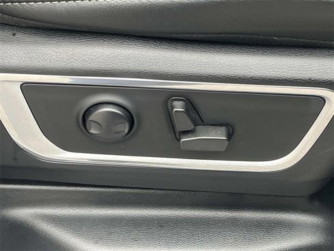 Used 2022 RAM 1500 Laramie w/ Sport Appearance Package image 20