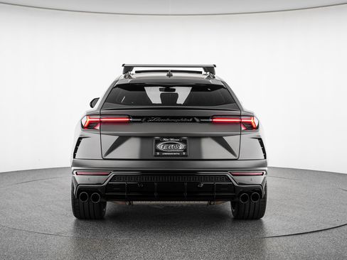 Used 2022 Lamborghini Urus AWD/4WD image 4