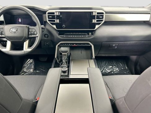 Used 2025 Toyota Sequoia SR5 AWD/4WD image 13