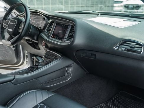 Used 2022 Dodge Challenger SRT Hellcat RWD image 34