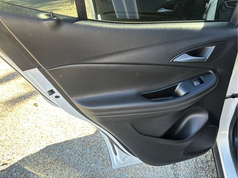 Used 2021 Buick Encore GX Select image 43