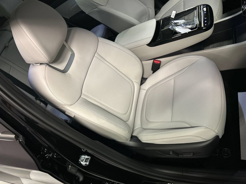 New 2026 Hyundai Tucson Limited AWD/4WD image 24