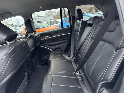 Used 2023 Jeep Grand Cherokee Limited w/ Trailer Tow Prep Group (B) image 31