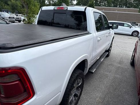 Used 2022 RAM 1500 Laramie AWD/4WD image 3