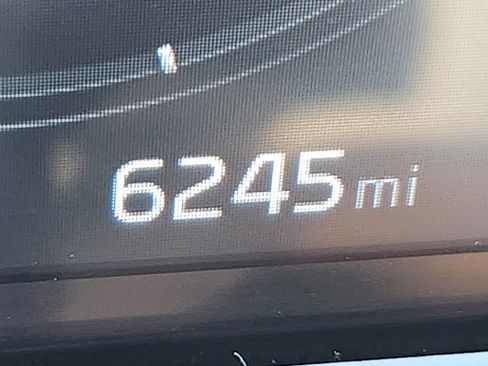 Used 2025 Kia Seltos EX image 18