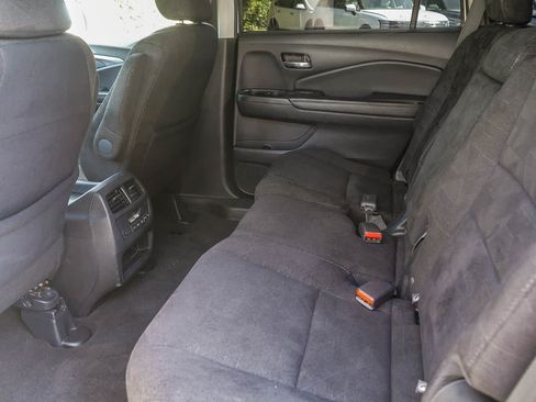 Used 2020 Honda Pilot EX image 17