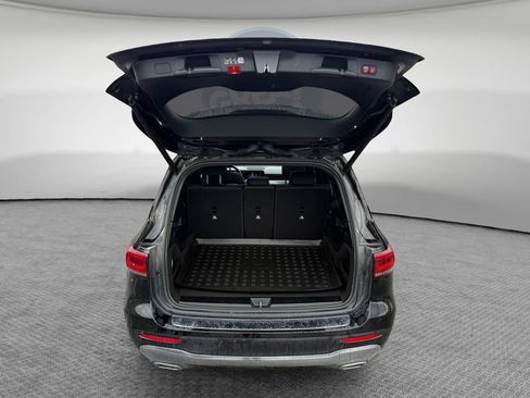 Used 2023 Mercedes-Benz GLB 250 4MATIC image 24