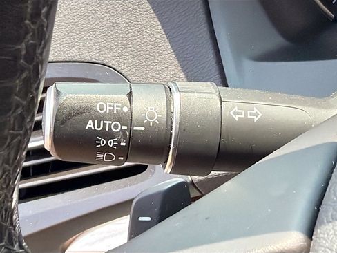 Used 2020 Acura MDX SH-AWD image 19