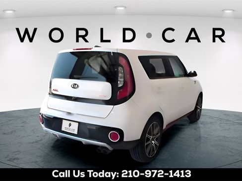 Used 2019 Kia Soul ! image 7