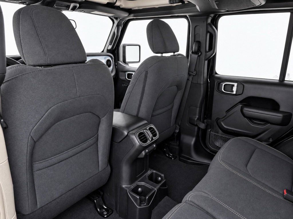 Used 2024 Jeep Wrangler Unlimited Sport AWD/4WD image 18