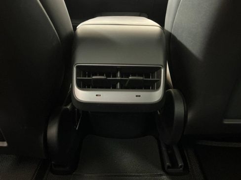Used 2021 Tesla Model 3 Performance AWD/4WD image 9