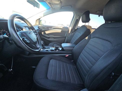 Used 2018 Ford Edge SE FWD image 10