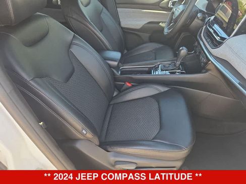 Used 2024 Jeep Compass Latitude AWD/4WD image 20