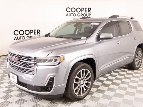 Used 2023 GMC Acadia Denali w/ Denali Ultimate Package image 11